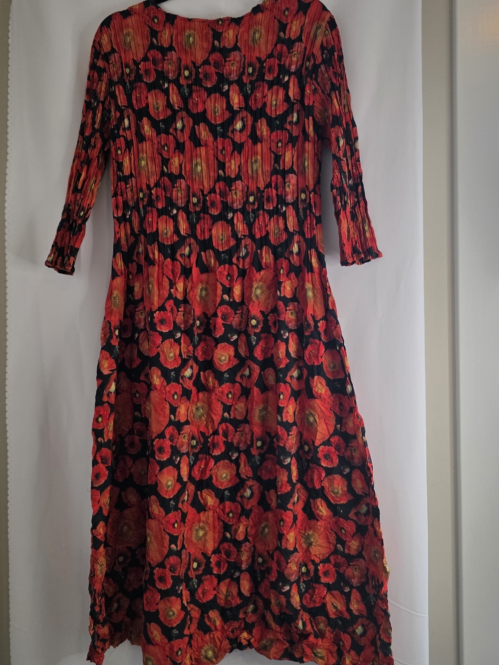 Alquema Crinkle Floral Maxi Dress | Red Poppy Print | 3/4 Sleeve | Size 1 - Picture 7 of 10